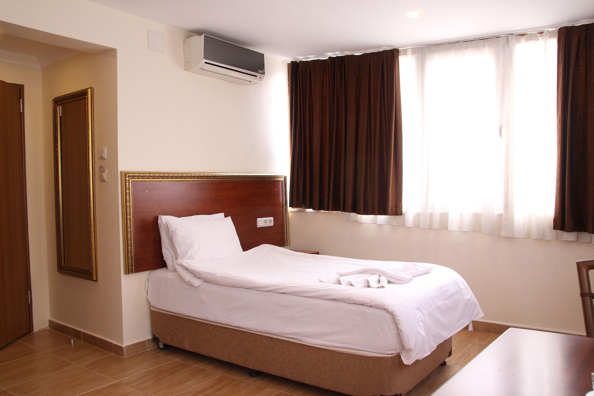 Hotel Real Life Истанбул Екстериор снимка