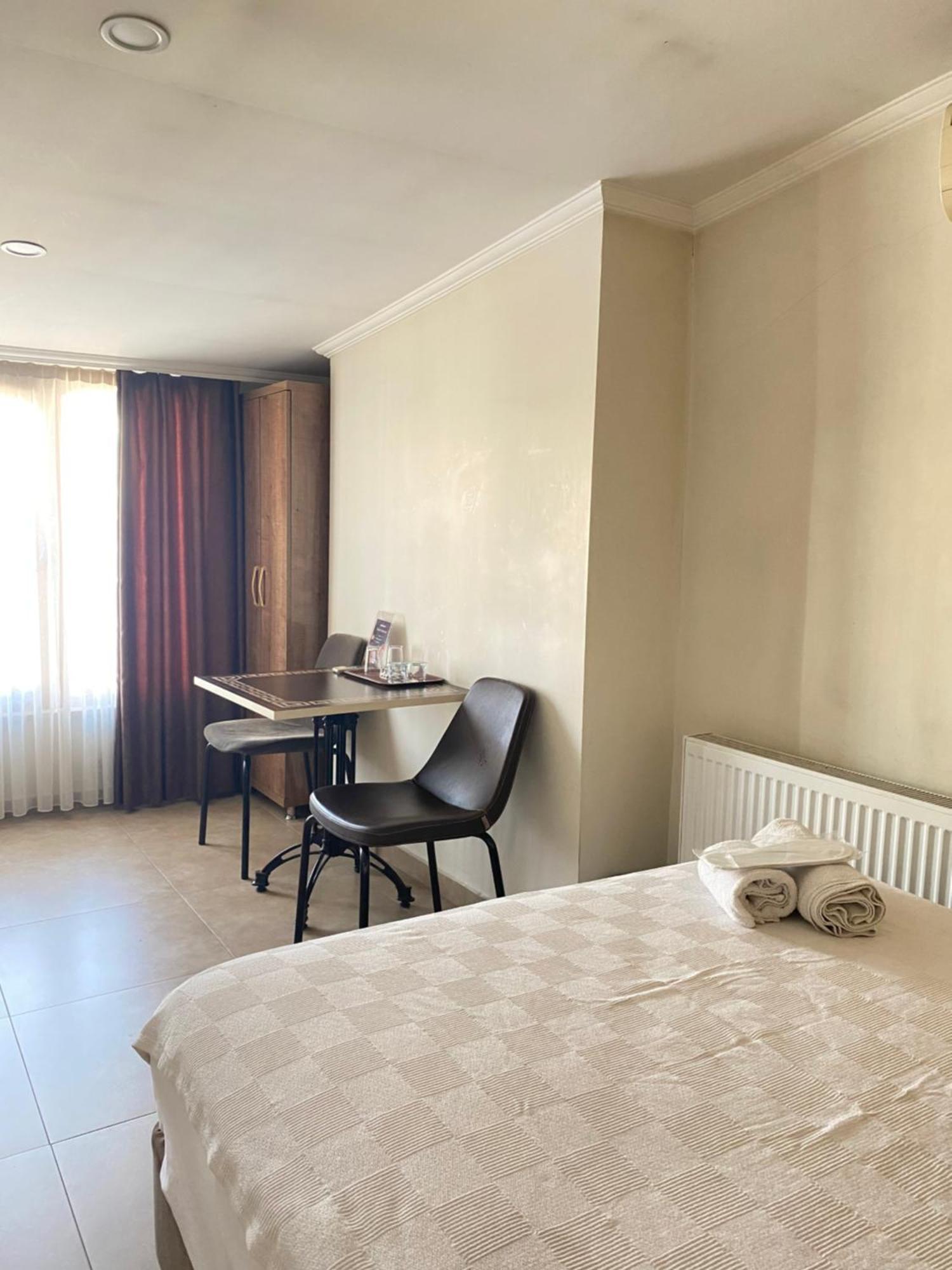 Hotel Real Life Истанбул Екстериор снимка
