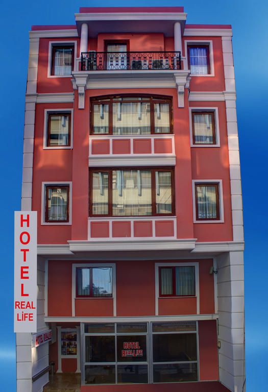 Hotel Real Life Истанбул Екстериор снимка