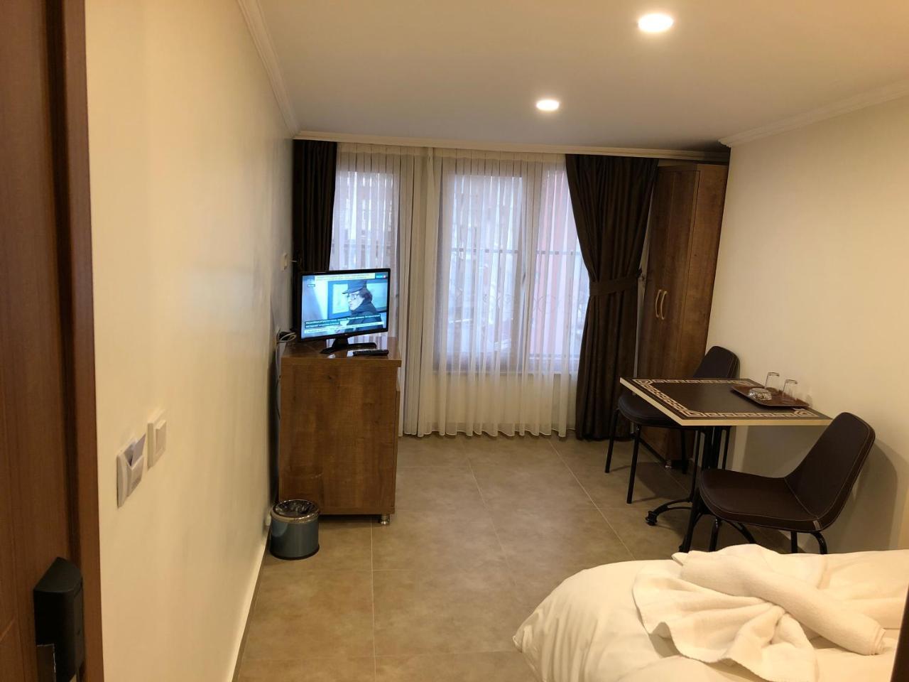 Hotel Real Life Истанбул Екстериор снимка